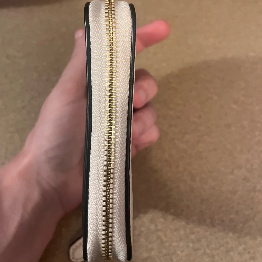 Coach x NASA Space small zip around wallet - Picture 5 of 9